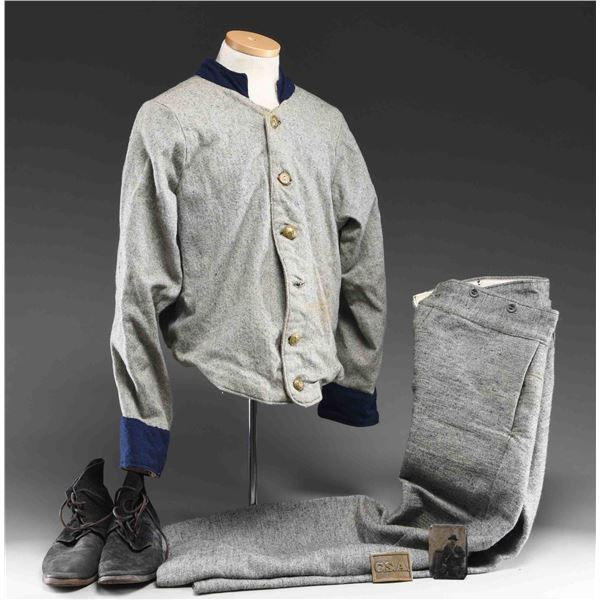 CIVIL WAR REENACTOR'S GROUP.