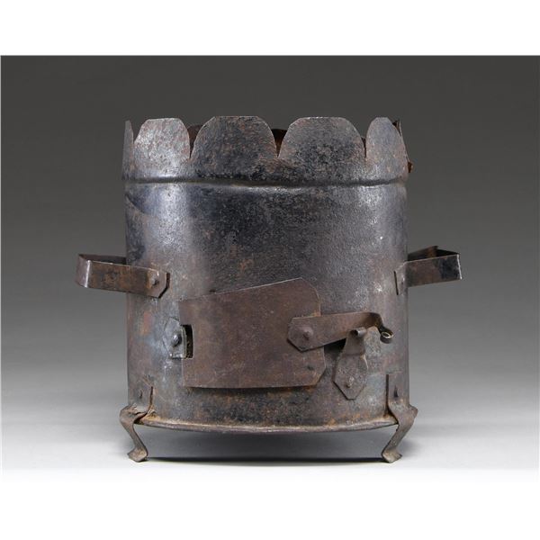 18TH CENTURY IRON CAMP STOVE.