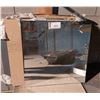 Image 1 : LOT DE 27 MIROIRS 24" X 24"