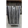 Image 2 : PLATEFORME DE SCÈNE (PRATICABLE) 4' X 8', EN ALUMINIUM