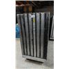 Image 2 : PLATEFORME DE SCÈNE (PRATICABLE) 4' X 8', EN ALUMINIUM