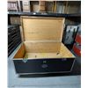 Image 2 : ROAD CASE SUR ROUES 73" X 44" X 35"