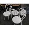 Image 1 : 4 White Chairs
