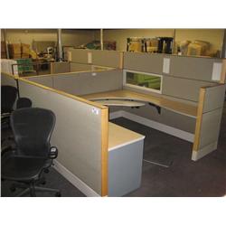 Haworth 2 Person U-shape Workstation