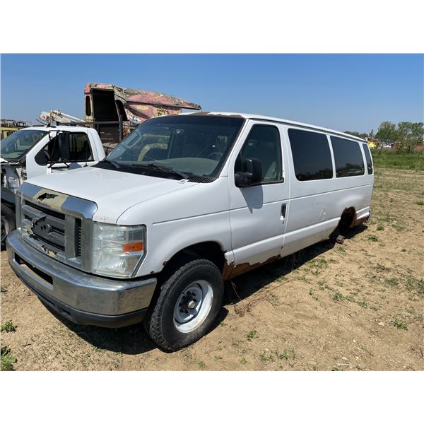 2007 Ford 350 xlt super duty van.  VIN 1FBSS31L58DA08309