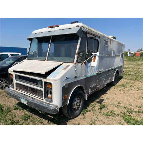 Chevy 3.0 stepvan. Propane tank, microwave, vaccum, misc., sold for parts