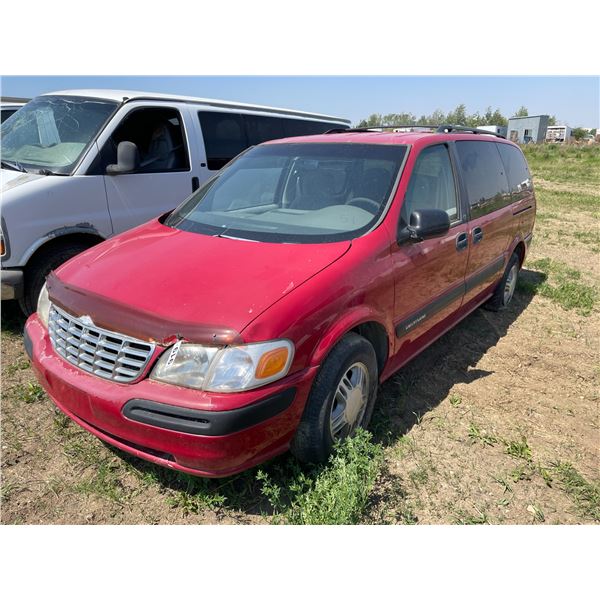 Chevy Venture Van. Rims, steering column. VIN 1GNDX03E6WD151681, sold for parts