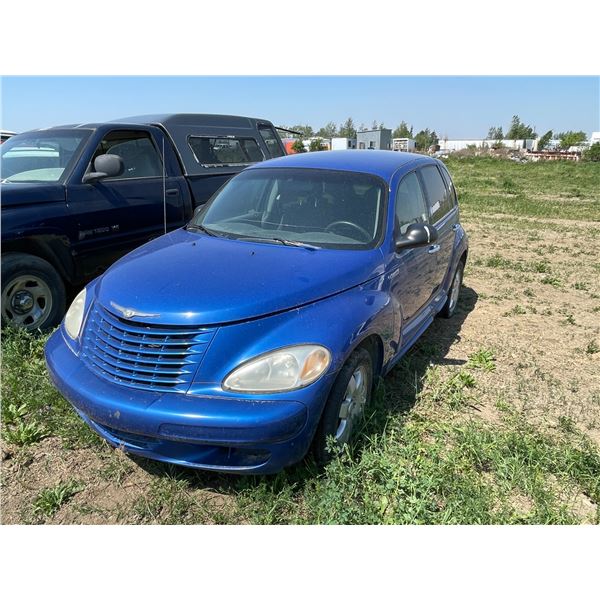 2004 PT Cruiser. Blue. VIN 3C4FY48B54T354265, sold for parts