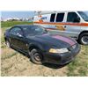 Image 2 : 1999 Ford Mustang. VIN 1FAFP4044XF149735, sold for parts