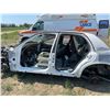Image 4 : Ford police cruiser, sold for parts