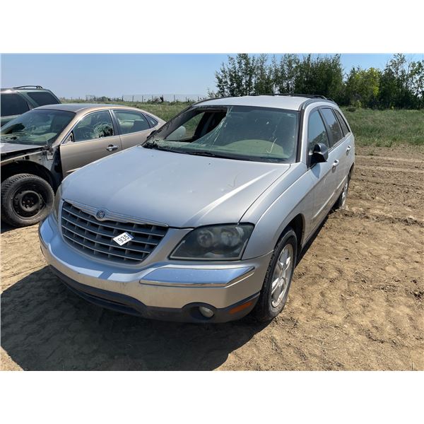 Chrysler Pacifica VIN 2C8GM68464R6286C70, sold for parts