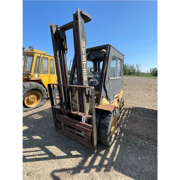 Hyster forklift, VIN F003A03682E.