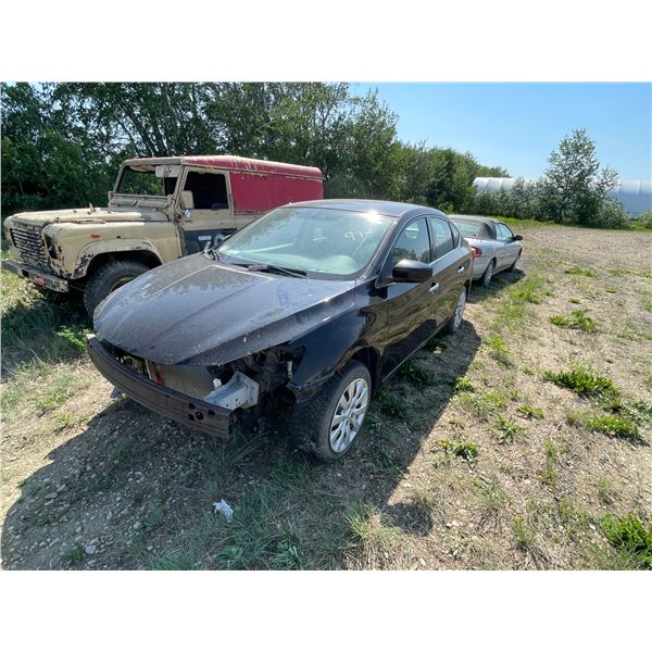 Nissan Sentra car. Clean interior. VIN 3N1AB7AP8GL645269, sold for parts