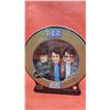 Image 2 : Elvis Presley lot inc cup, poster, scratch tickets, Pez dispensers (3)