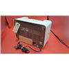 Image 2 : Stunning Rogers Majestic vintage radio, R156-1 1940s works great