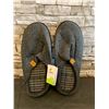 Image 1 : Mens Memory Foam Slippers with Arch Support - Size 14M Black/Grey