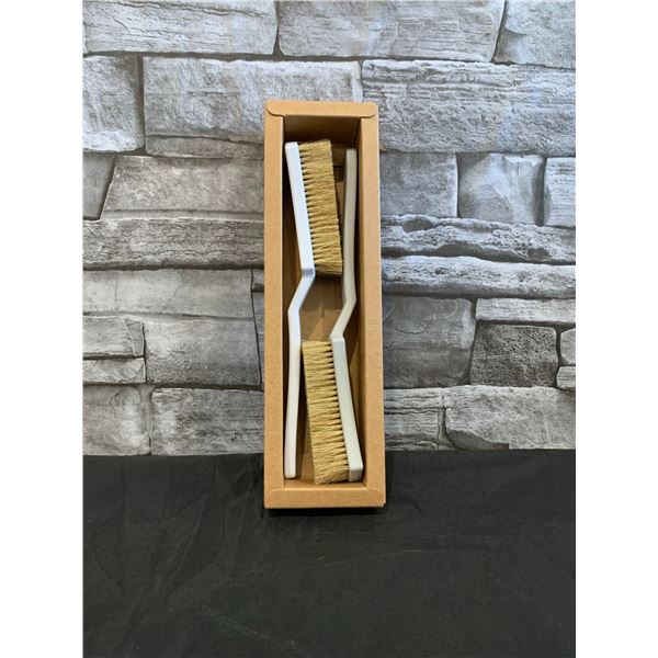 Climbing Chalk Brush - Grey & White