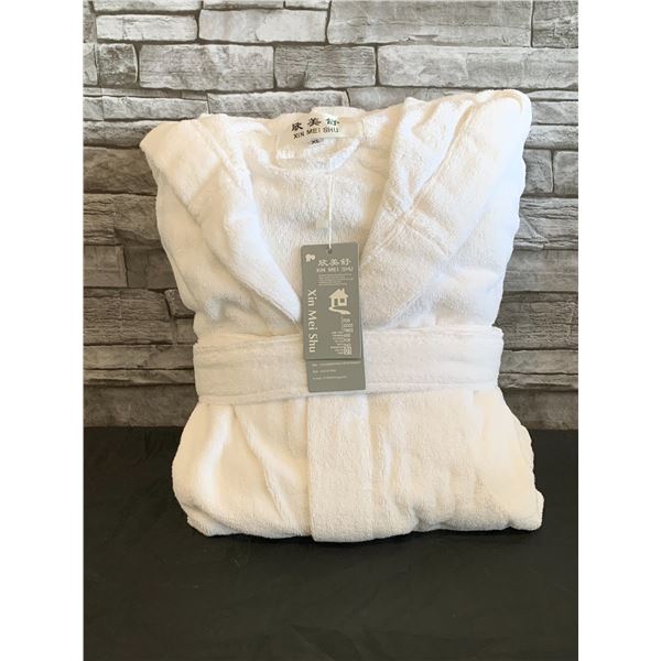 Arus Mens Hooded Robe L/XL White Colour