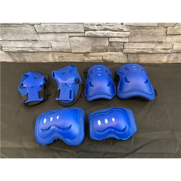 Sports Protection Set Pads Blue Colour Size M