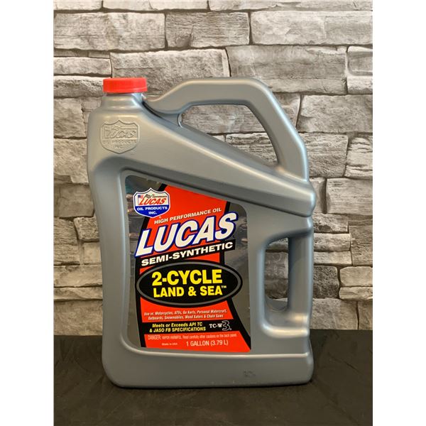 Lucas Semi Synthetic 2-Cycle Land & Sea Oil 1 Gallon (3.79)L