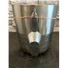 Image 4 : Threshold Ice Bucket With Scoop