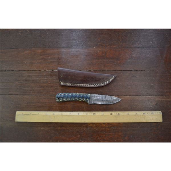 Handmade Damascus Steel Knife