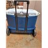 Image 5 : *Rubbermaid Cooler- wheels 25" x 17" CANNOT SHIP