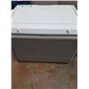 Image 5 : *Colemen Plug in Cooler- 22" x 17" x 15" - CANNOT SHIP