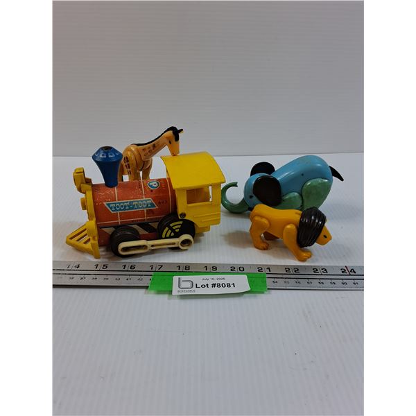 Retro Fisher Price Toot-Toot Train & Circus Animal Toys (Lion, Giraffe, Elephant)