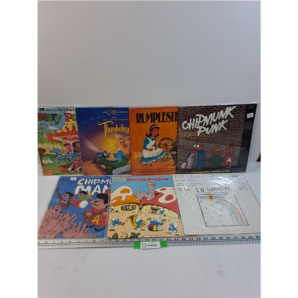 (6) Records/Laser Discs: Mary Poppins, Thumbelina, Chipmunks, Misc