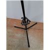 Image 3 : Tripod 36" - PICK UP ONLY