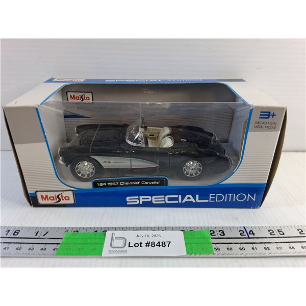 Maisto 1:24 Special Edition 1957 Chevrolet Corvette