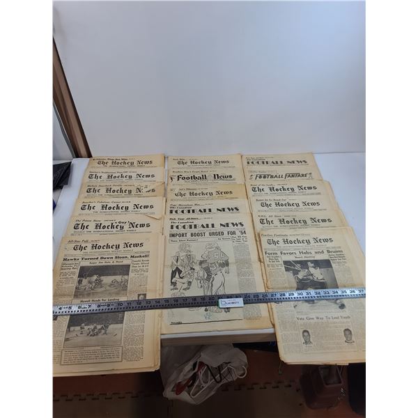 (17) Vintage 1950-1961 Sports Newspapers