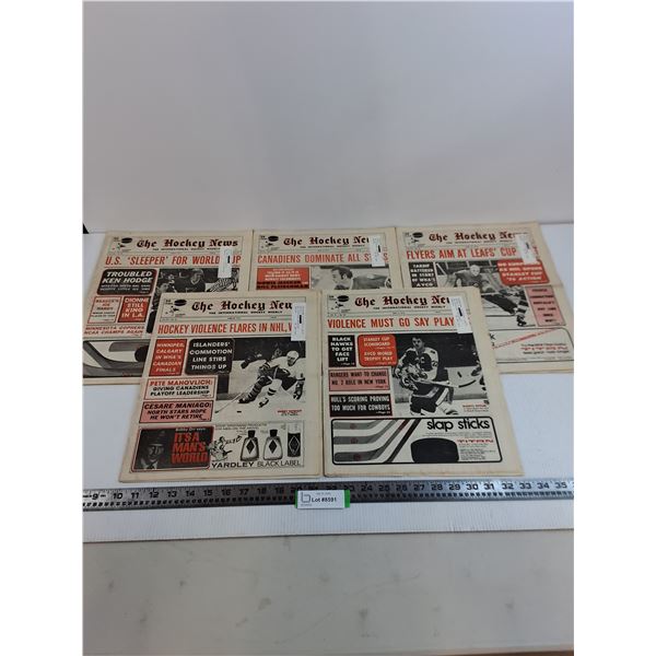 (5) "The Hockey News" 1970's Newspapers