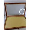 Image 4 : Wooden Display Case - 33'' x 21'' As Is -  PICK UP ONLY