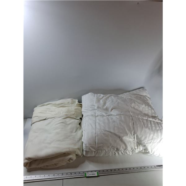 (2) Blankets -Pick Up