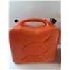 Image 3 : (2) Gas Cans - 6 Gallons - As Is - PICK UP
