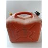 Image 6 : (2) Gas Cans - 6 Gallons - As Is - PICK UP