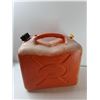 Image 8 : (2) Gas Cans - 6 Gallons - As Is - PICK UP