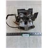 Image 1 : Snowmobile Carburetor