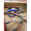 Image 2 : Pliers & More B