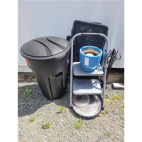 New Rubbermaid Garbage , Step Ladder & More C