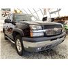Image 8 : 151 -- 2004 CHEVROLET AVALANCHE 1500, BLACK, 271228 KMS, 4X4
