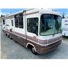 Image 8 : 1996 FORD GRANDMANOR, 65657 MILES  WHITE/BROWN, LENGTH 30  FEET