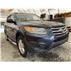 Image 8 : 2012 HYUNDAI SANTE FE, BLUE, 190213 KMS, FRONT WHEEL DRIVE,  NO DESIGNATIONS, 1 ACCIDENTS, 0 GLASS C