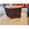 Image 4 : 427 -- PAIR OF 901 SERIES 2 BOSE SPEAKERS WITH PEDESTAL STANDS