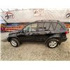 Image 8 : 2002 TOYOTA RAV4, BLACK, 311417 KMS, 4X4 "NO RESERVE!!"