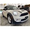 Image 8 : 2010 MINI COOPER, WHITE, 142179 KMS, FRONT WHEEL DRIVE,  NO DESIGNATIONS