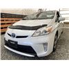 Image 2 : 2014 TOYOTA PRIUS, WHITE, 227768 KMS, FRONT WHEEL DRIVE,  NO DESIGNATIONS
