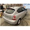 Image 16 : 2007 HYUNDAI ACCENT, SILVER, 215909 KMS, FRONT WHEEL DRIVE, "NO RESERVE!!!"